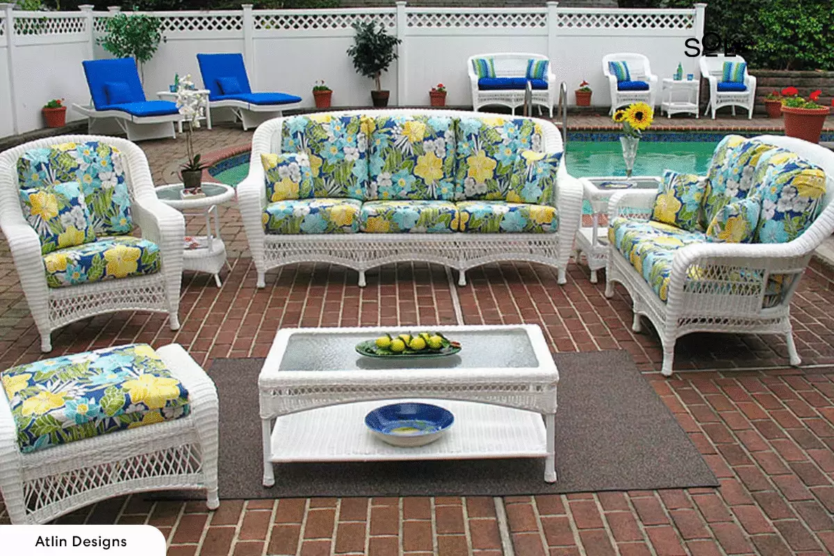 Choosing the Perfect White Outdoor Coffee Table