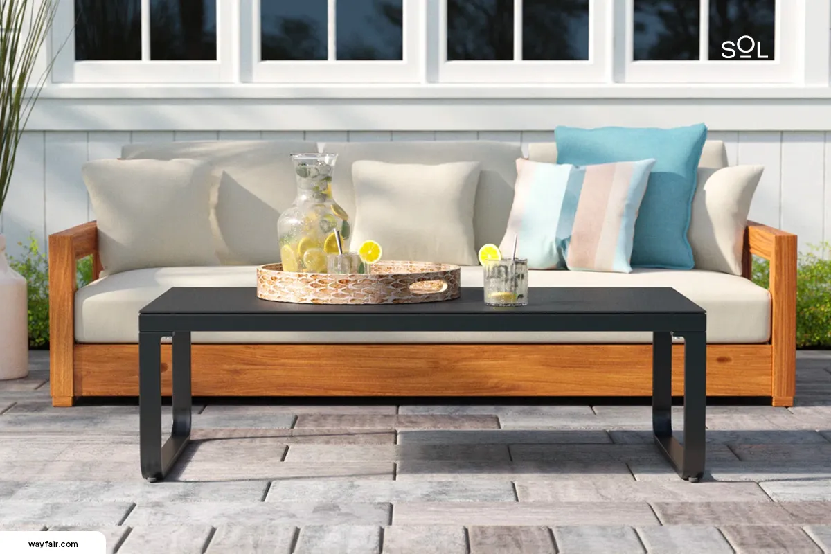 Benefits of Aluminum Outdoor Coffee Table