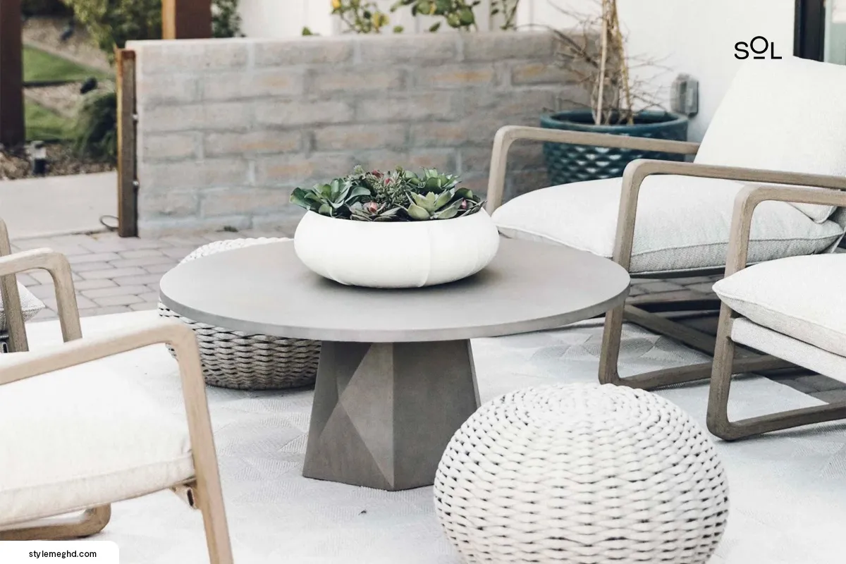 Tips on Coordinating Gray Outdoor Coffee Tables with Other Patio Elements
