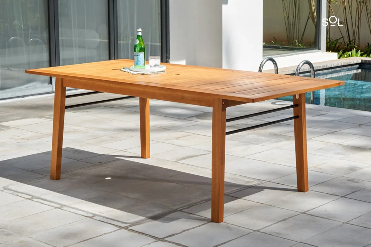 SOL Classic Contemporary Outdoor Dining Table
