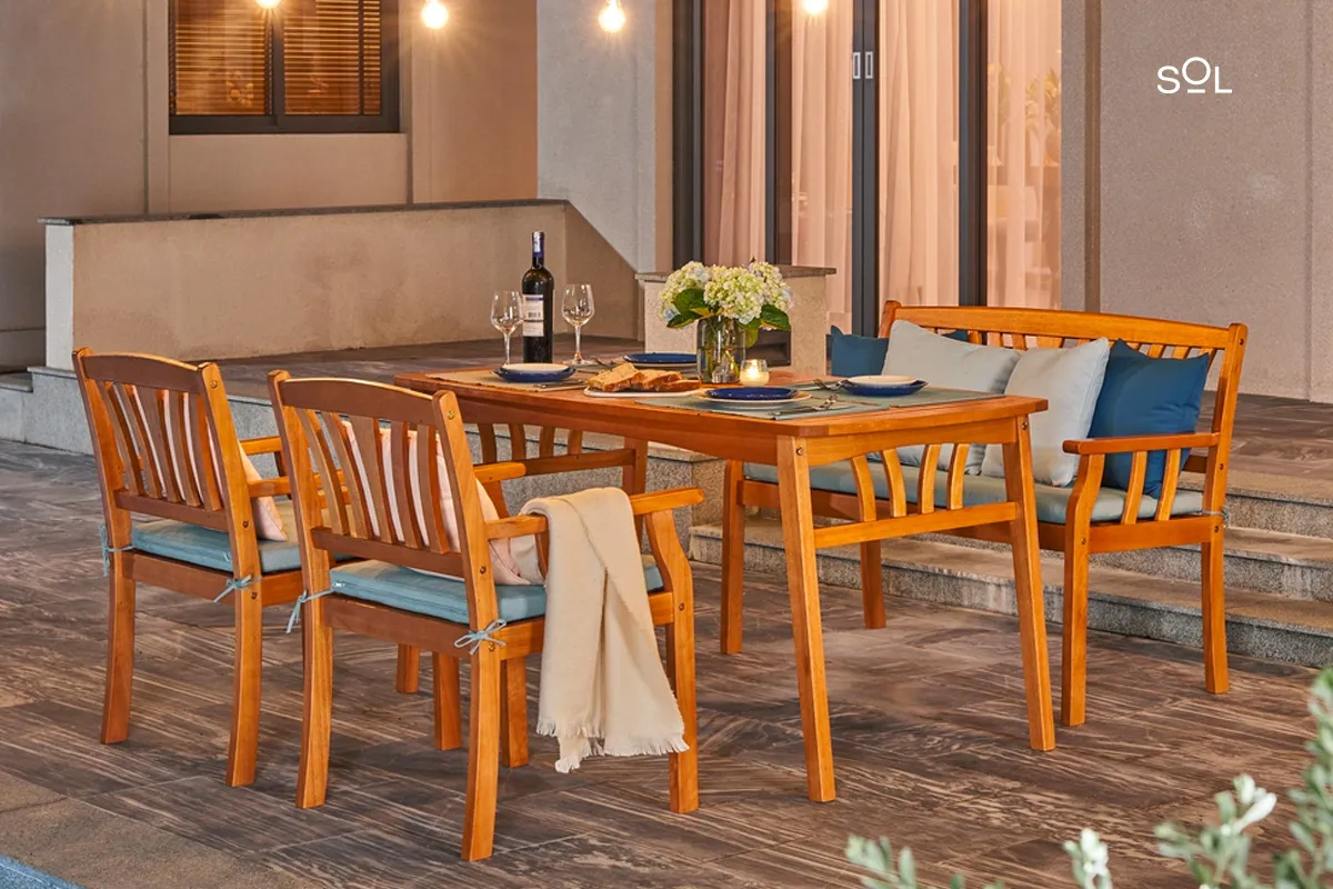 Bar Height vs. Standard Height: Choosing the Right Dining Set for Your Patio